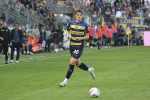 开云体育下载官网-曾报道加克波去范迪克家绿帽哥爆料：莱奥尼今晚借住基耶萨家