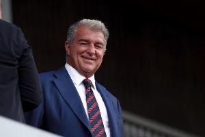 开云体育下载官网-每体：拉波尔塔和超级经纪人扎哈维会面，二人关系非常密切